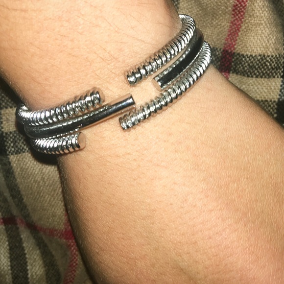"Screwed" Bracelet - Picture 2 of 2